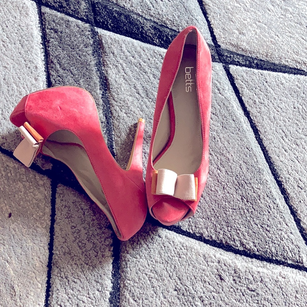 Size 7 Betts from Australia